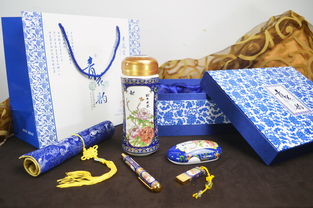 中国梦创意礼品 青花瓷笔筒三件套装，房地产开盘礼赠佳品